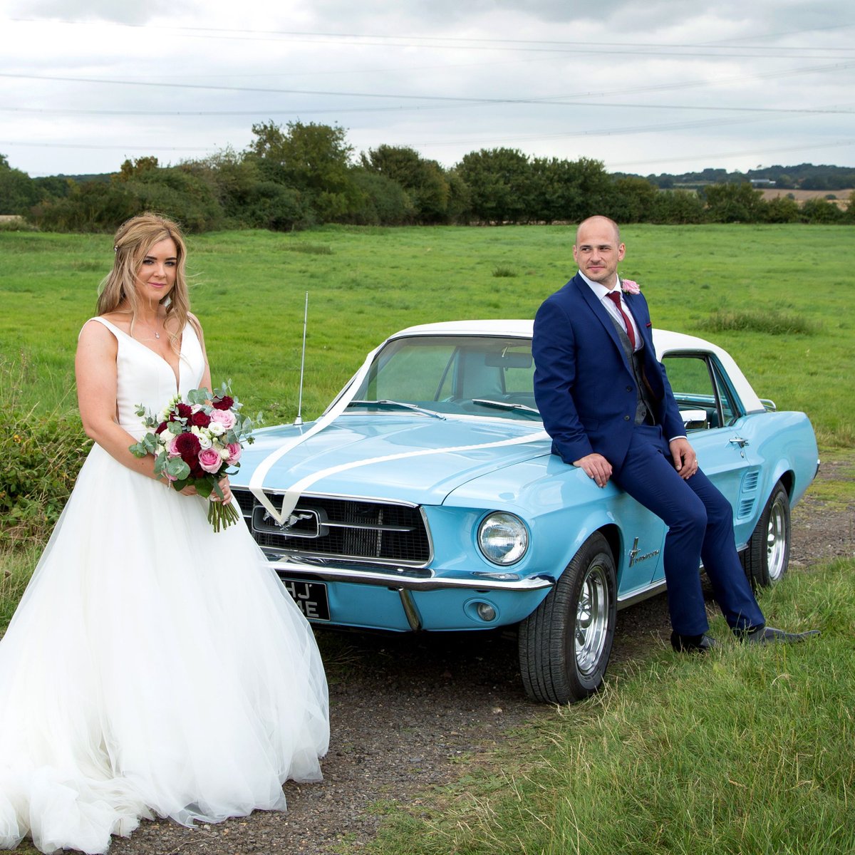 Premier Carriage Wedding Cars tweet media