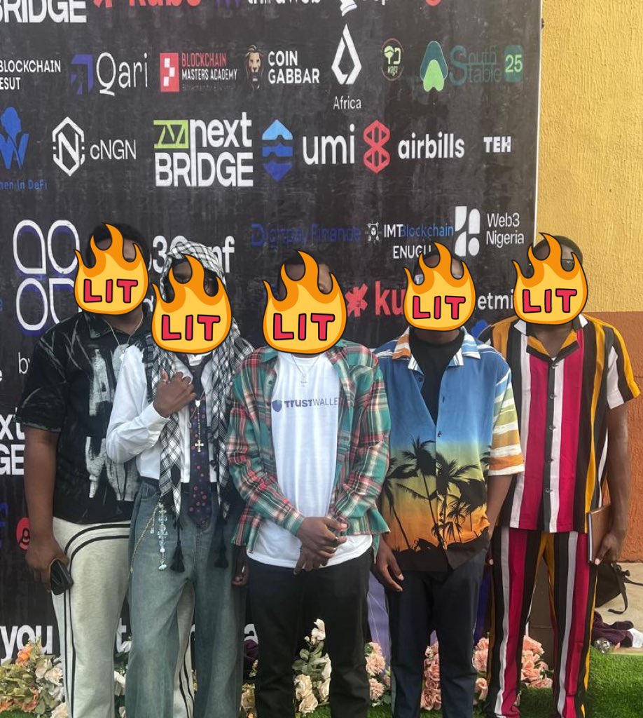 codewithvick's tweet image. IRL events are peak

Nothing beats the power of a real-life connection.

Huge thanks to the organizers and every amazing person I met at @web3confenugu 

@P_Tech_ @honour_can_code @_devTomiwa @defiboyszn @WhakeeSui @davidxmdotsui @EmmyCodes775 

We go again 🔥🔥🔥