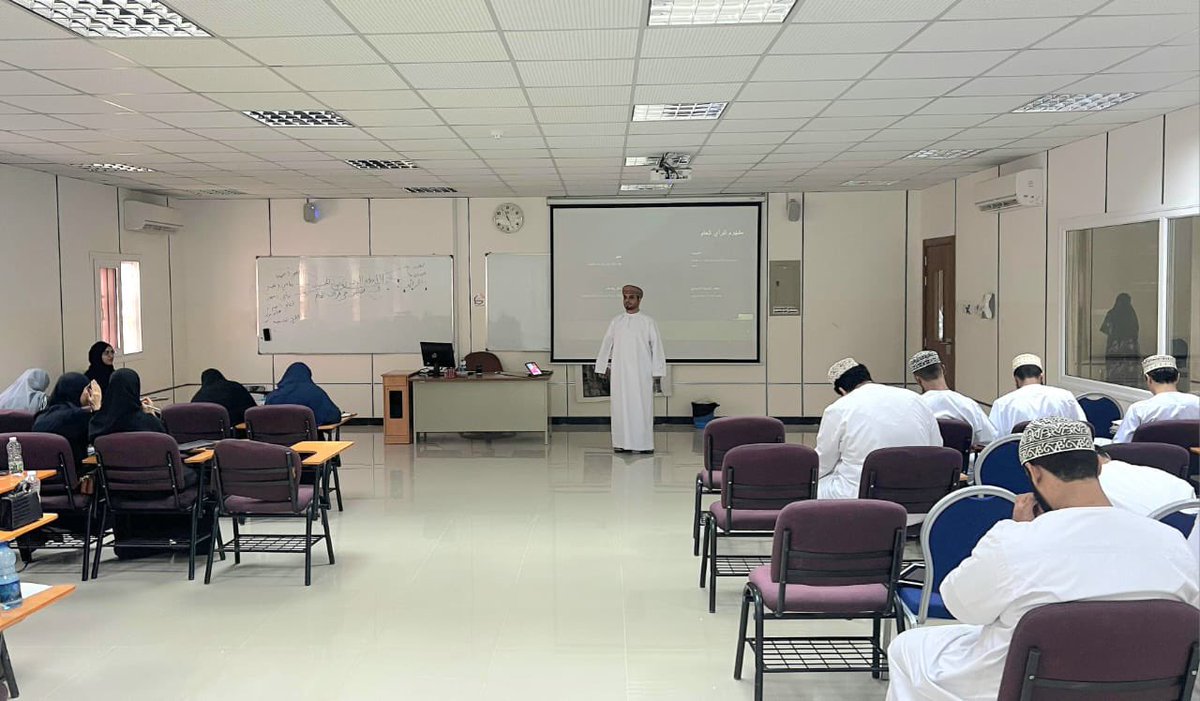 اليوم أستهل بفخر واعتزاز تجربة أكاديمية جديدة عبر تقديم محاضرات في مجال الاتصال الجماهيري بجامعة التقنية والعلوم التطبيقية بالمصنعة ويسعدني أن أكون بين طلابي لأتبادل معهم المعرفة والخبرات ونصنع معًا مساحة من الحوار الملهم والفكر الخلاق الذي يفتح آفاق المستقبل