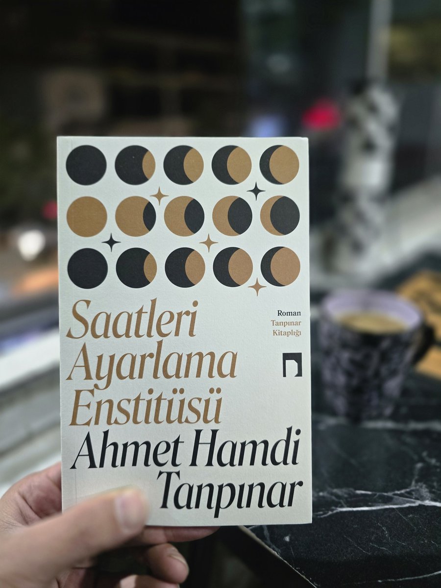 GeverKitabevi's tweet photo. "Sabır,  insanoğlunun tek kalesidir."

#kitap https://t.co/4Nazc6NZu5