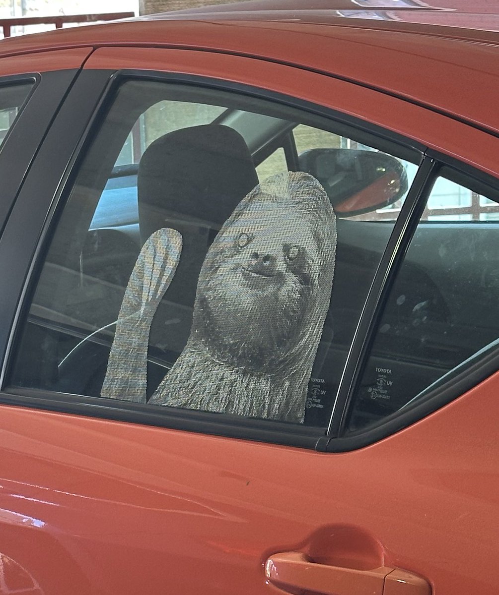 It reminded me of a JD Vance meme the longer I looked at it.