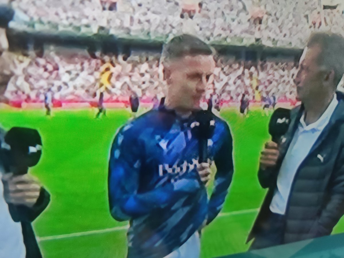 Pedri primero, la cantera del Barcelona después. 

Hasta la tercera pregunta no ha salido la Real. 

Detesto el fútbol moderno. Detesta el madridbarçismo.