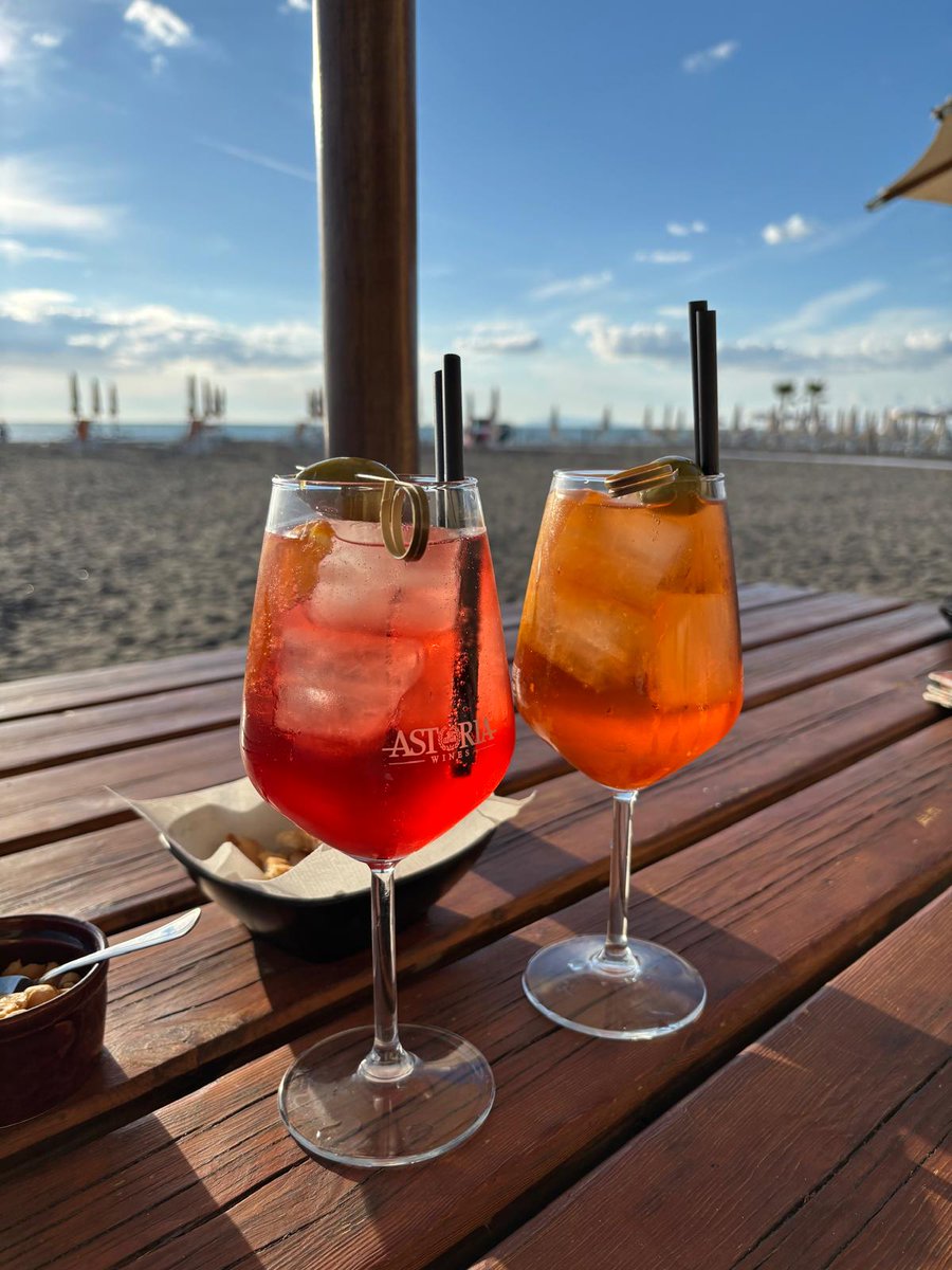ManuSsn's tweet photo. Last day of "Summer" #SpritzTime #Tarquinia  🇮🇹 https://t.co/xsPn3OhS5Y