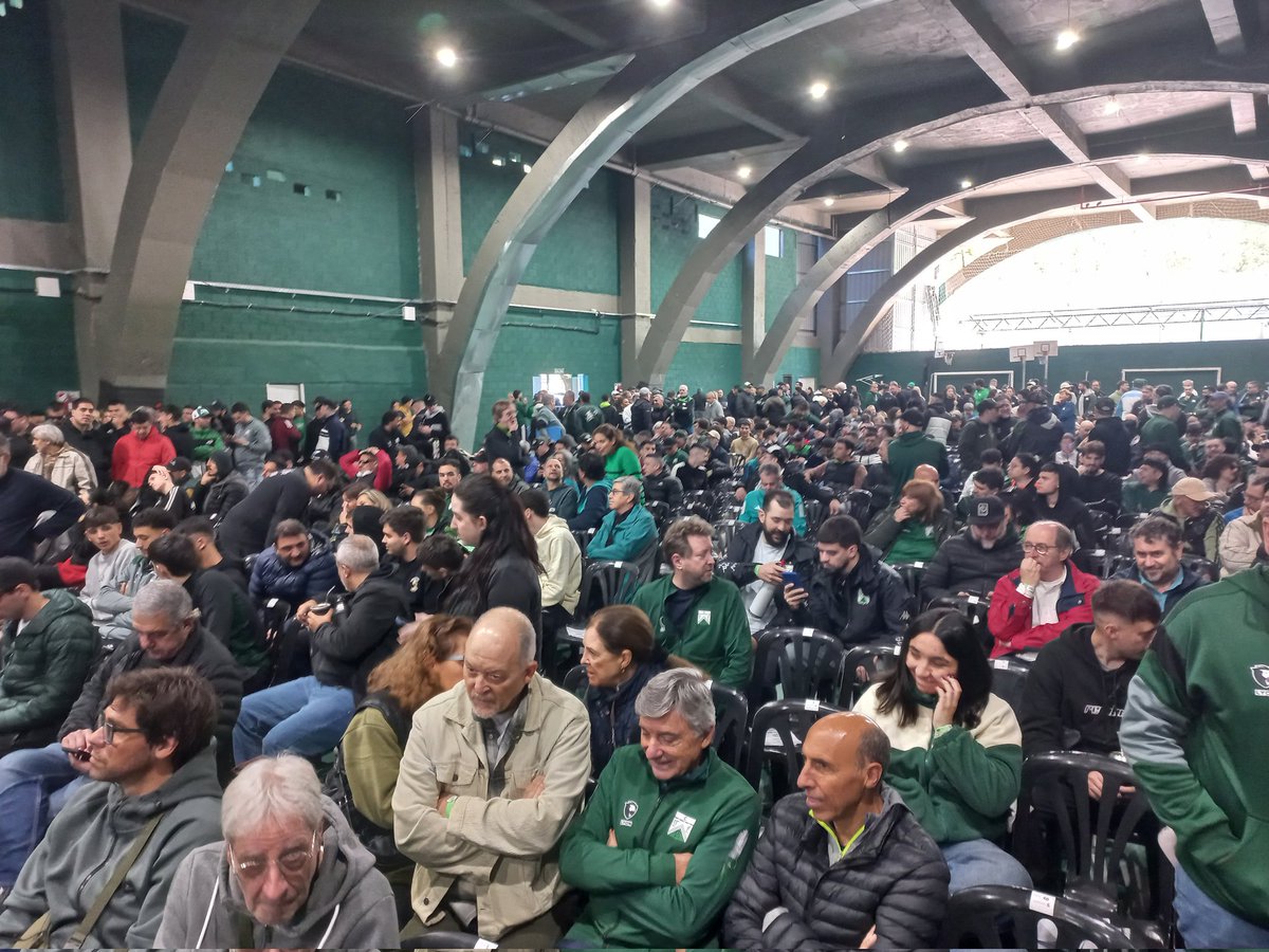 Celebro la participación récord en la Asamblea y el debate que se dio en la misma. Lástima algunas flojas respuestas y el cierre abrupto, que dejó otra vez a los socios con preguntas.