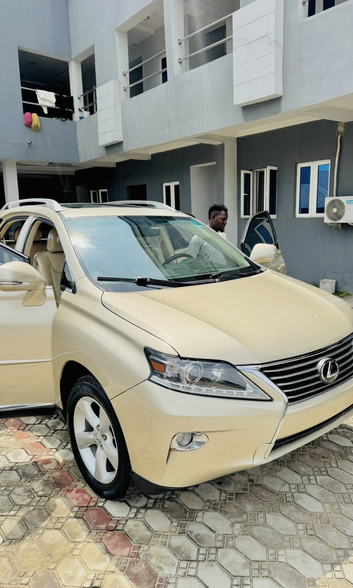 Immunizer_'s tweet image. Congratulations to me🍾 A second car in 2 years of me moving to Lagos🚗💨
I’m that boy from Oyo town in Oyo State🗺️
This post is not to intimidate but to motivate &amp;amp; encourage🥂