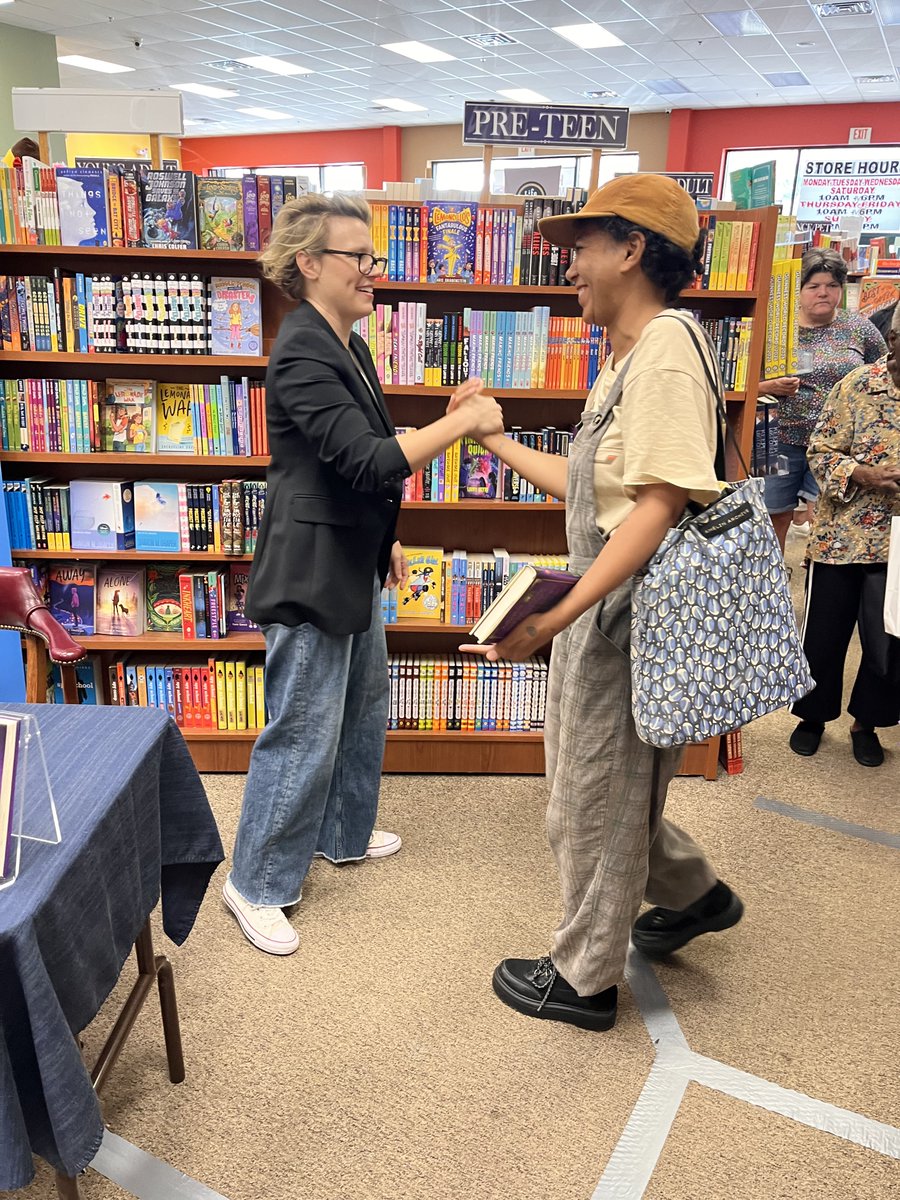 alienlesbian's tweet image. never kill yourself bc you can meet your heroes and be gay together for a second trying not to cry