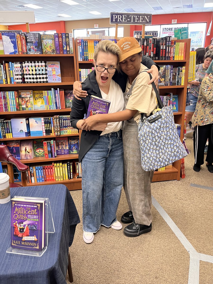 alienlesbian's tweet image. never kill yourself bc you can meet your heroes and be gay together for a second trying not to cry