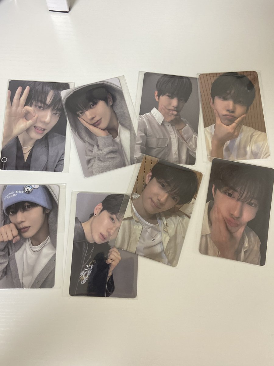 사진 속 포카 양도 합니당 
원하시는거가격이랑 같이 제시주세여~ 
상현 건우 아궁빵만 2.0언저리 제시주시구 
나머지는 상관앖어욧
배송 낼 가능해요~ 

보플 알디원 알파드라이브원 댈구 엠디 보2플 양도 포카 대리구매 보이즈2플래닛 아카이브 전시회 팝업 MD 콜북 정상현