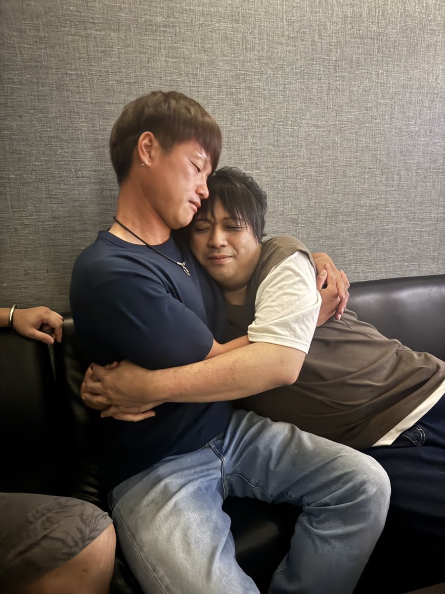 Sugar310take's tweet photo. 飲み過ぎて記憶ない。初めて推しと呑めた😌 https://t.co/AvVdxFkLqh
