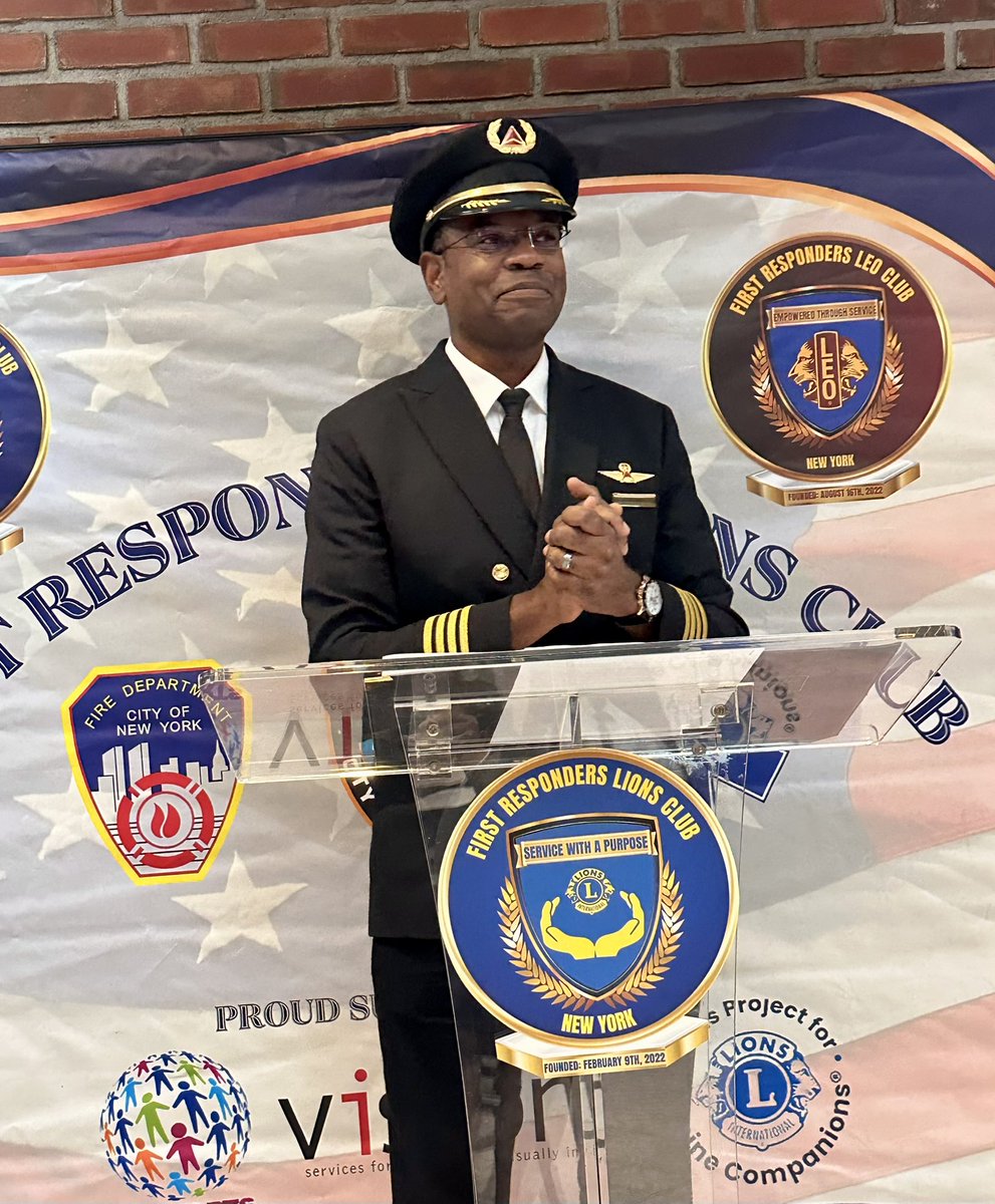 DimpleWillabus's tweet image. First Responders Lions &amp;amp; Leo Clubs September General Meeting &amp;amp; Social. 
Guest Speakers: Delta Airlines Captain Clevin Weekes &amp;amp; retired NYPD Sergeant Frank Seddio. #DeltaAirlines #NYPD #Lionsclubs #Weserve