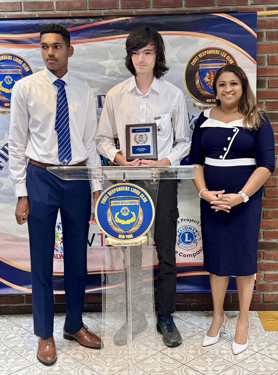 DimpleWillabus's tweet image. First Responders Lions &amp;amp; Leo Clubs September General Meeting &amp;amp; Social. 
Guest Speakers: Delta Airlines Captain Clevin Weekes &amp;amp; retired NYPD Sergeant Frank Seddio. #DeltaAirlines #NYPD #Lionsclubs #Weserve