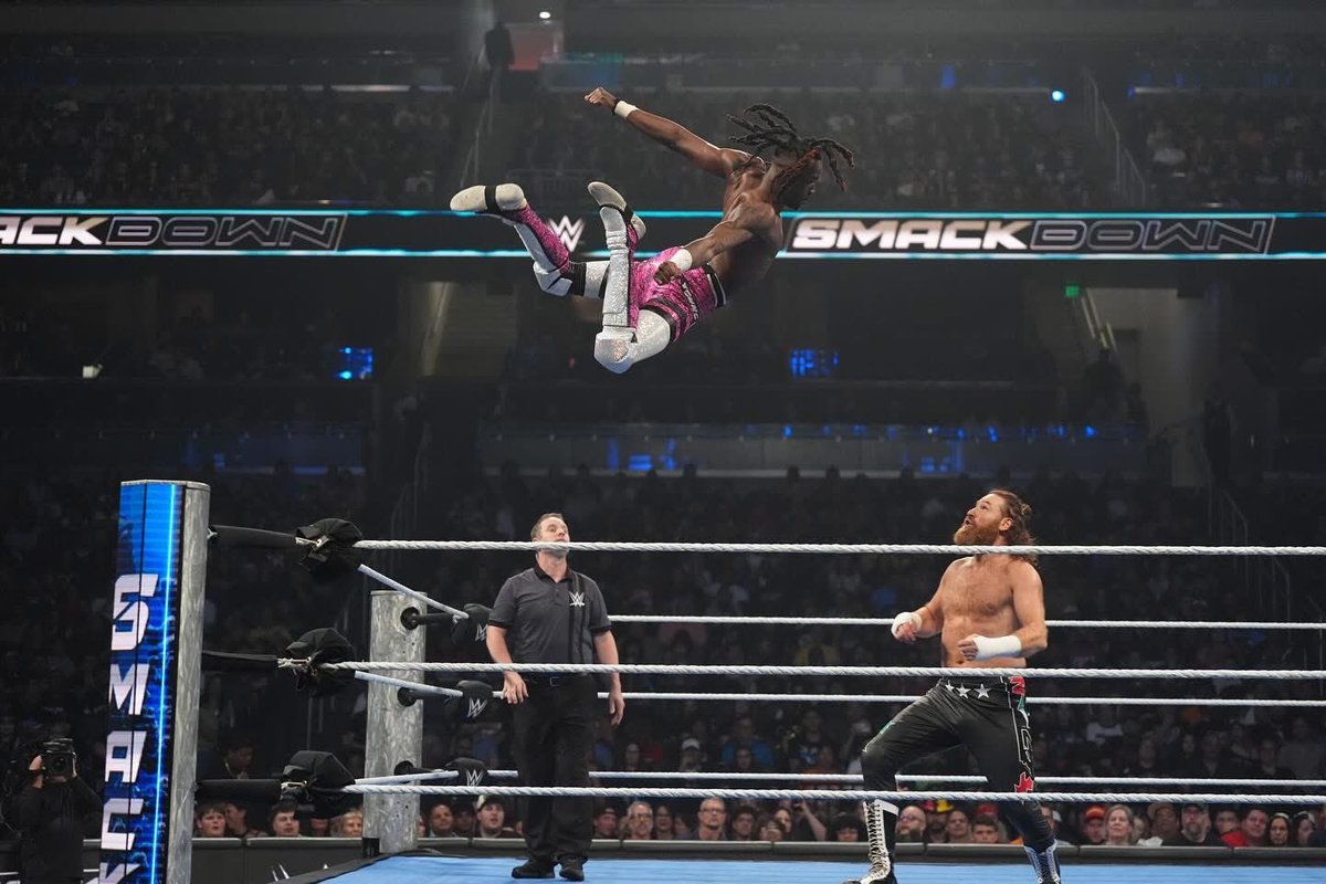 WWEJeVonEvans's tweet photo. “Just Wanna Let Ya’ll Know, I Wrestled On Smackdown, For The U.S. Championship, While Still Being On NXT…AND DIDN’T DISAPPOINT” -Je’Von Evans #TheYoungOG #NXTYoungBlood #WWENXT https://t.co/E6QtC1Cvzl