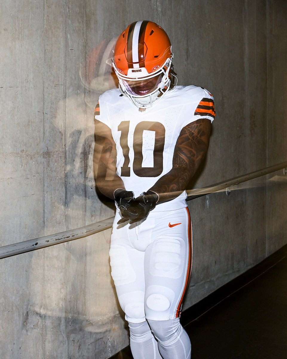 Browns's tweet image. pregame's been a 𝘣𝘭𝘶𝘳