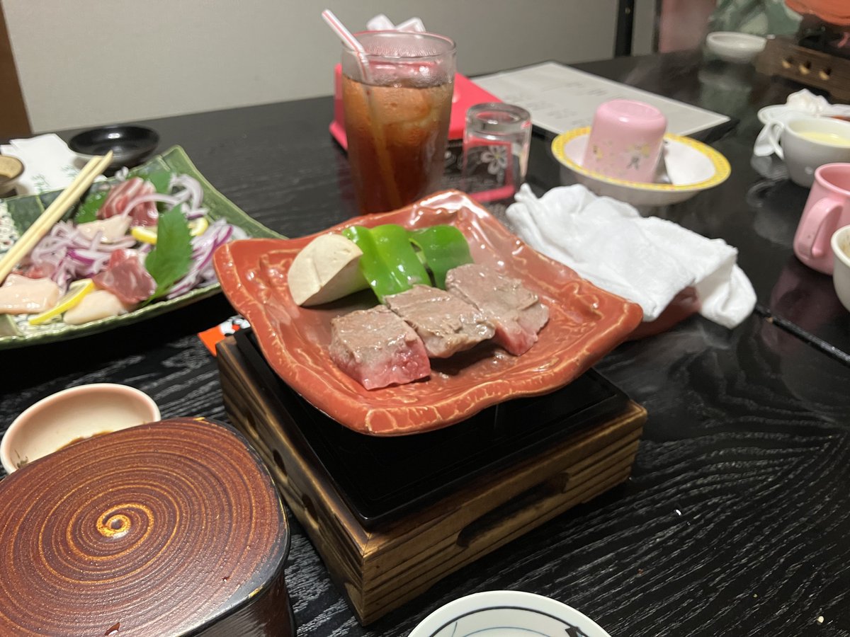 夕食、曾ばぁばに好評で良かった。そして長男くん、大人が食べ終わるまで椅子に座ってお利口さんにしてた。成長した。