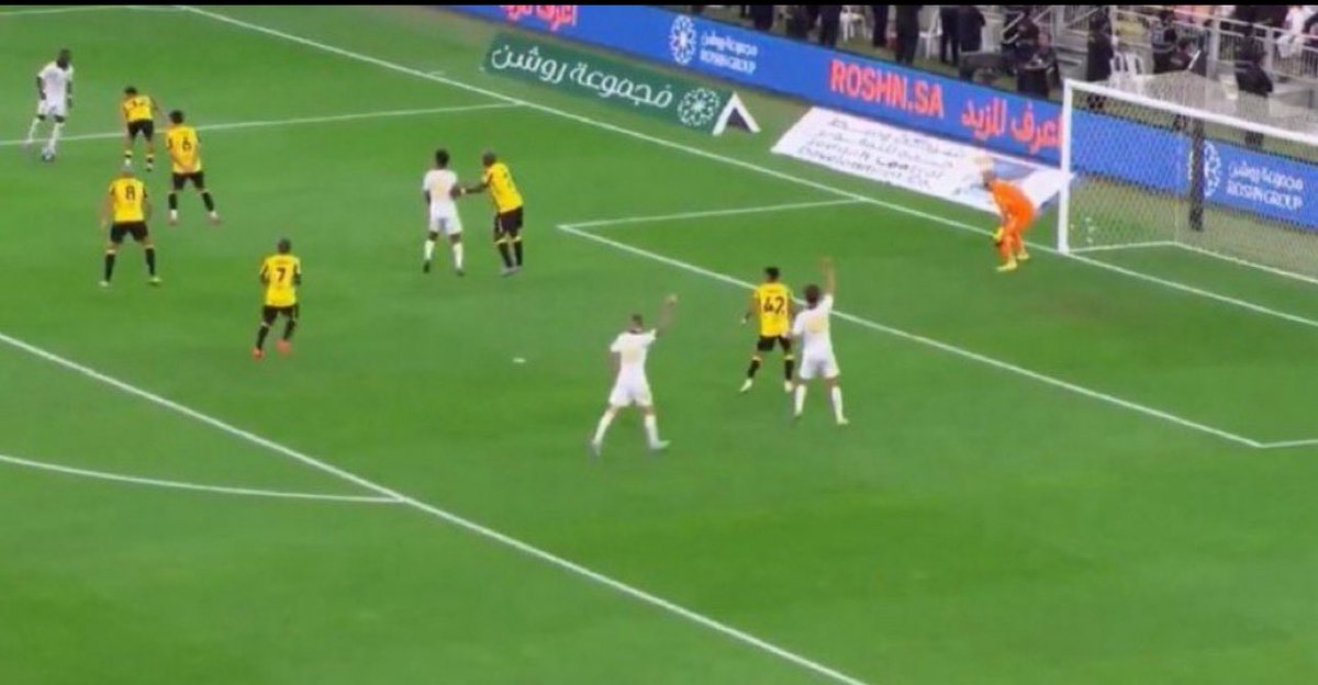 #النصر 
مين مسجل الهدف ....😄