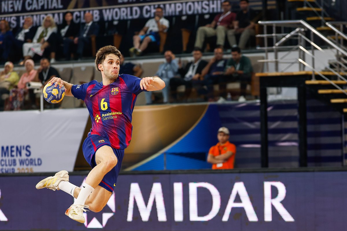 El <a href="/FCBhandbol/">Barça Handbol</a> se impone al Zamalek (47:25), logrando el billete para las semifinales del #IHFClubWCH que se está disputando en Egipto.

Entramos en la fase decisiva de un torneo que a los azulgranas se le resiste en los últimos cuatro años.