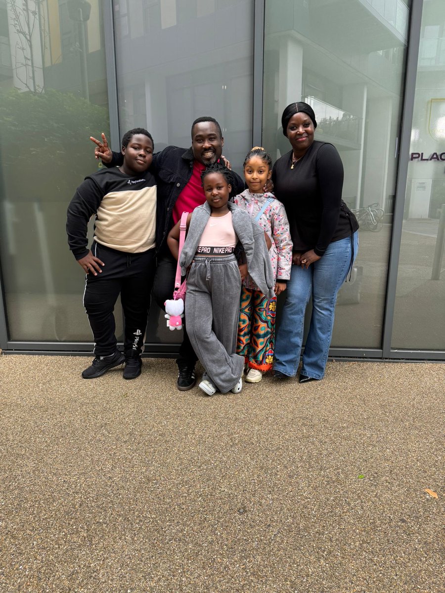 felixmakjr's tweet image. Sunday mood😁😁
Peaceful, blessed, and ready for the week.

#BonAppetitYourMajesty #felixmakjr #fmjtalks #sundaymood #sundayfamily