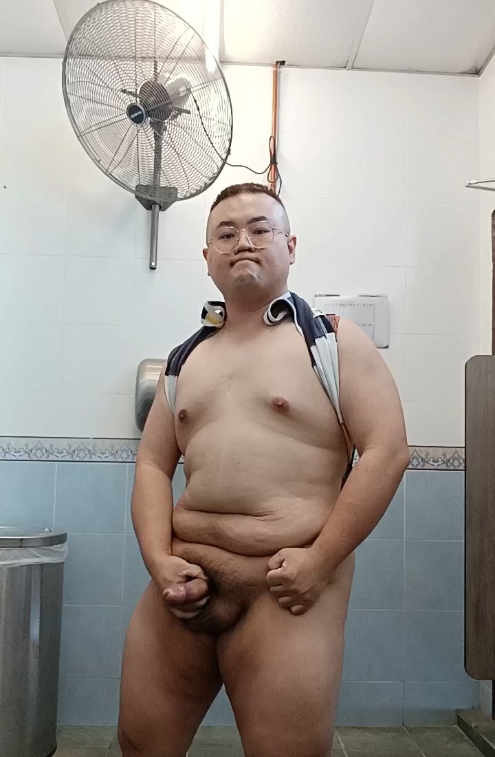 頭髮剪了清爽多了🥰
Just done my haircut❤️