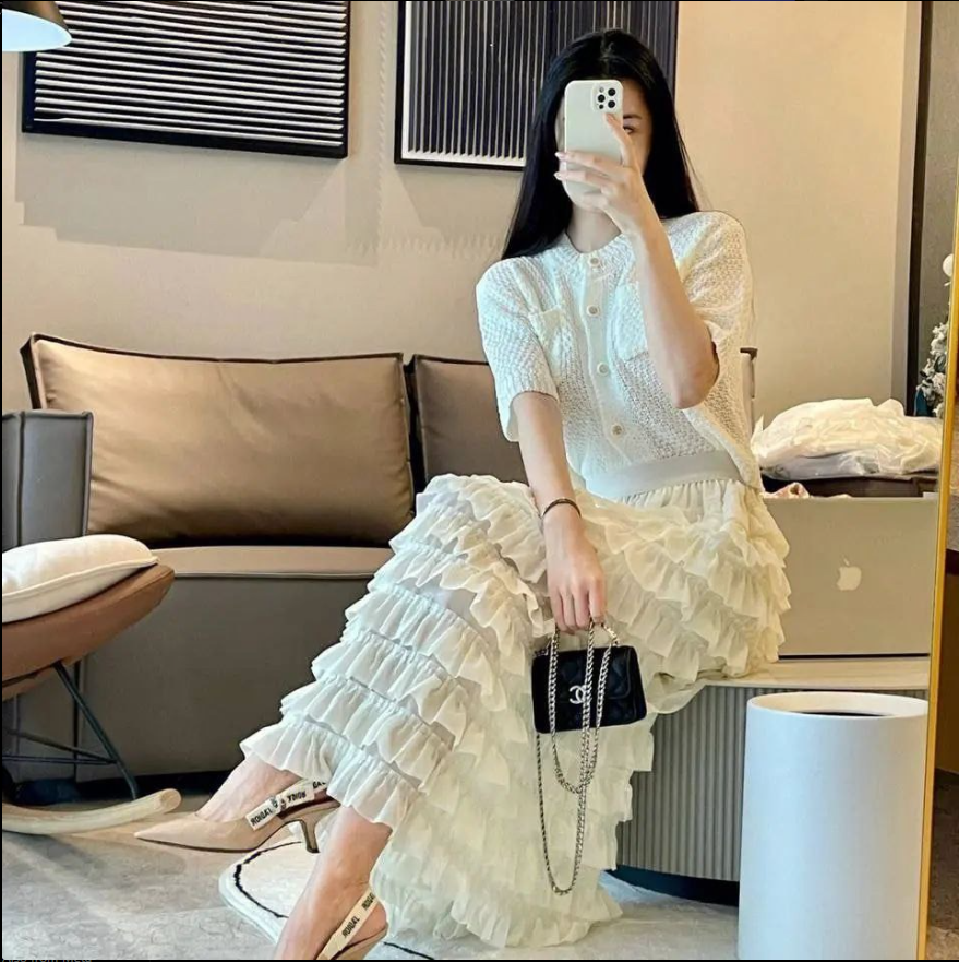Rena (@ssamhrhroanh) on Twitter photo 