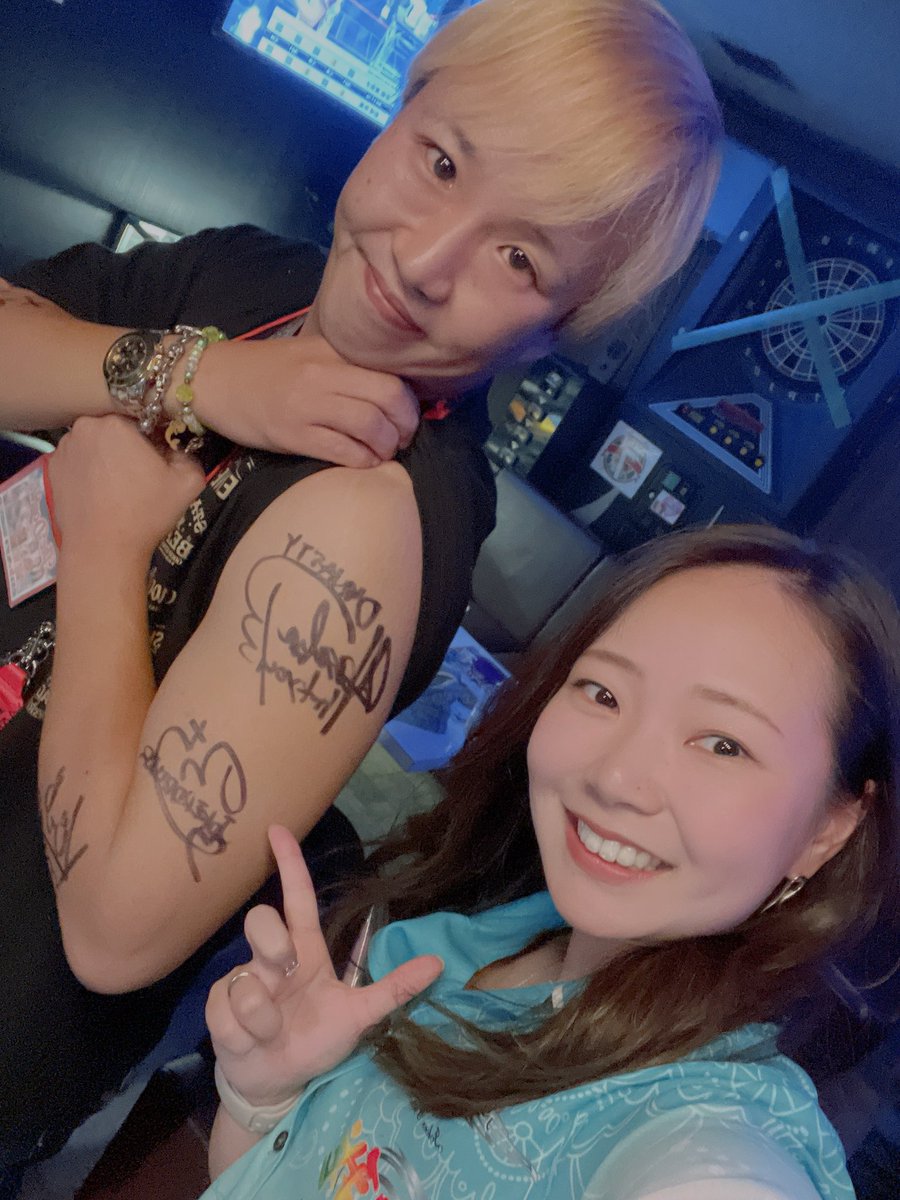 UUDe7mnDfyGvFbv's tweet image. #OSAKAmonthly
#プールセプト
#Jellyshot
ゲストみんなでJellyshotで乾杯🥂