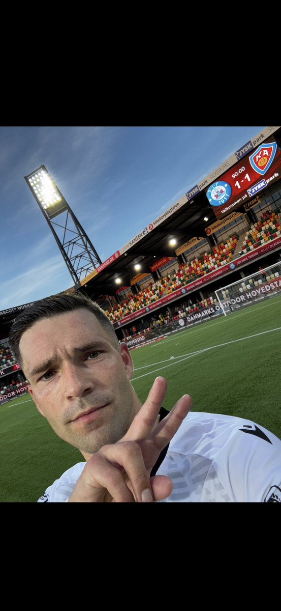 Arnar Gunnlaugsson ertu að horfa?