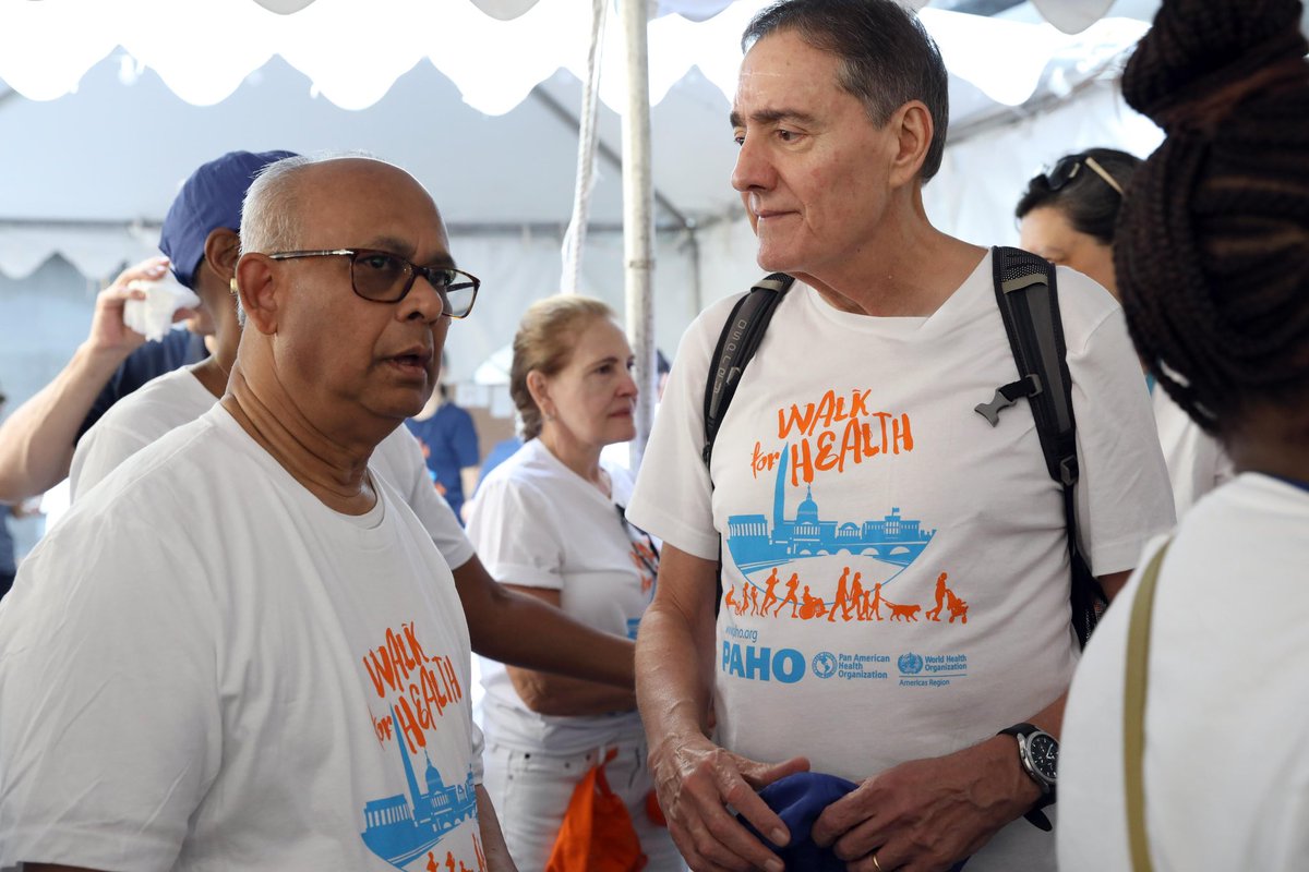 SG_OEA_OAS's tweet image. Feliz por acompanhar hoje meu amigo Jarbas Barbosa @DIROPSPAHO na #CaminhadaPelaSaúde organizada pela @opsoms em Washington, DC, no marco do seu 62º Conselho Diretor #CD62. Reafirmamos nosso compromisso de apoiar a #OPAS e suas iniciativas para promover e proteger a saúde e o…