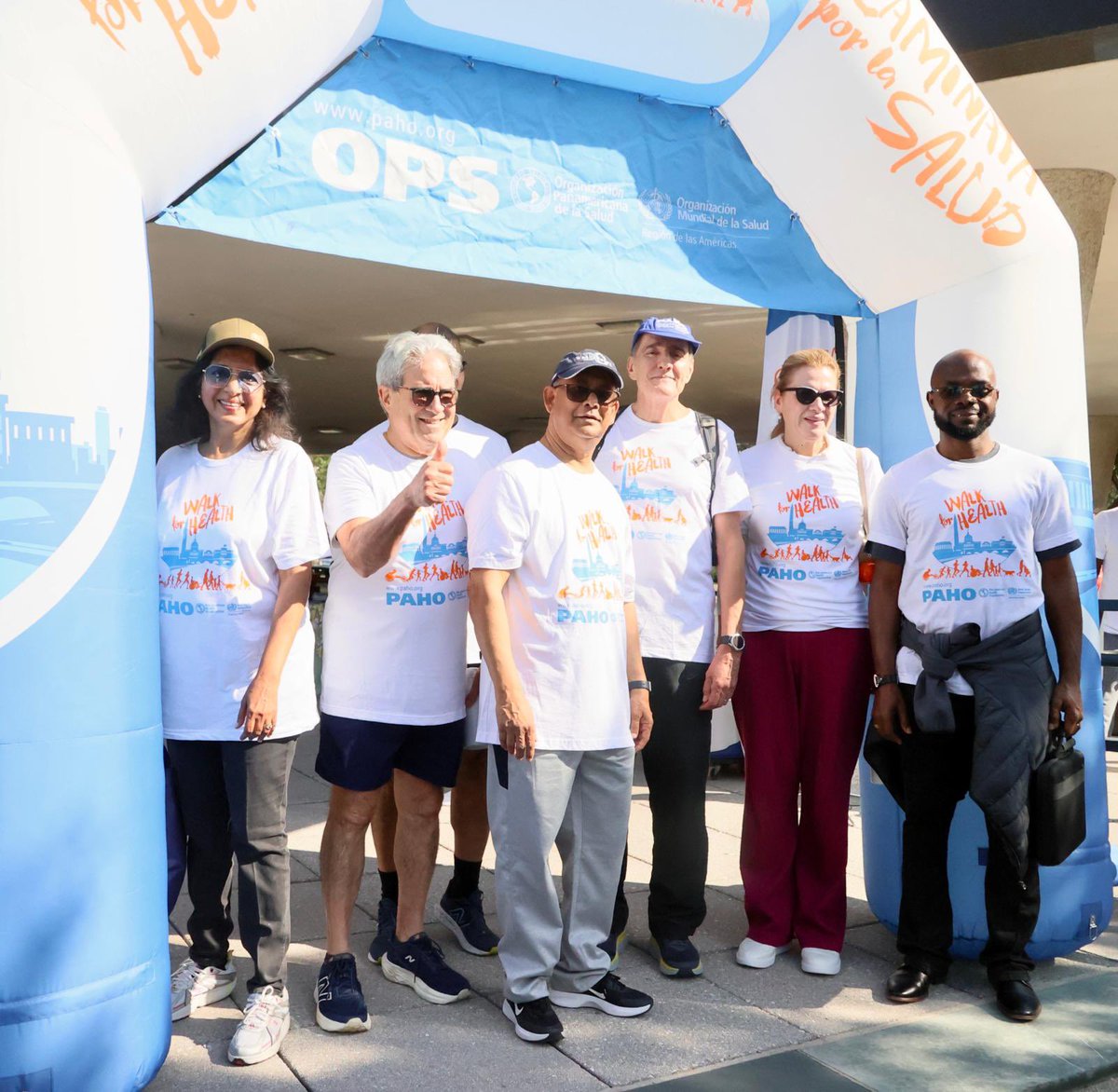 SG_OEA_OAS's tweet image. Feliz por acompanhar hoje meu amigo Jarbas Barbosa @DIROPSPAHO na #CaminhadaPelaSaúde organizada pela @opsoms em Washington, DC, no marco do seu 62º Conselho Diretor #CD62. Reafirmamos nosso compromisso de apoiar a #OPAS e suas iniciativas para promover e proteger a saúde e o…