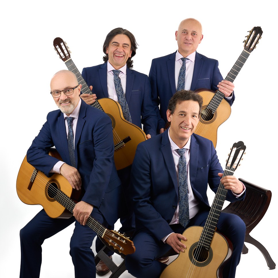 Classical Guitar Alive (@_tony_morris_) on Twitter photo Classical Guitar Alive! now playing on <a href="/NWPBroadcasting/">Northwest Public Broadcasting</a> and streaming live here:
nwpb.org/classical-audi…
This episode: Bach’s English Suite No. 3, Concertos by Rodrigo and Sir Malcolm Arnold, Freddie Mercury’s “Bohemian Rhapsody,” and more.
26 minutes left in this livestream, Classical Guitar Alive! now playing on <a href="/NWPBroadcasting/">Northwest Public Broadcasting</a> and streaming live here:
nwpb.org/classical-audi…
This episode: Bach’s English Suite No. 3, Concertos by Rodrigo and Sir Malcolm Arnold, Freddie Mercury’s “Bohemian Rhapsody,” and more.
26 minutes left in this livestream,