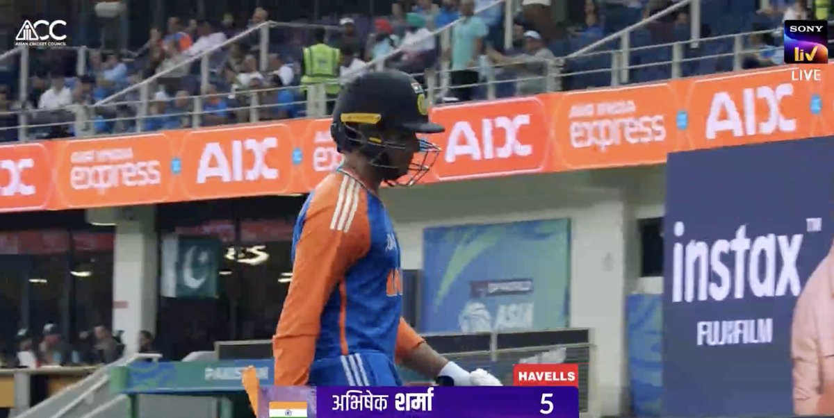 It's the finals and Abhishek Sharma depart early today. Huge loss for Team India. First wicket down at 7-1 in 1.1 overs.
#INDvPAK #IndianCricket