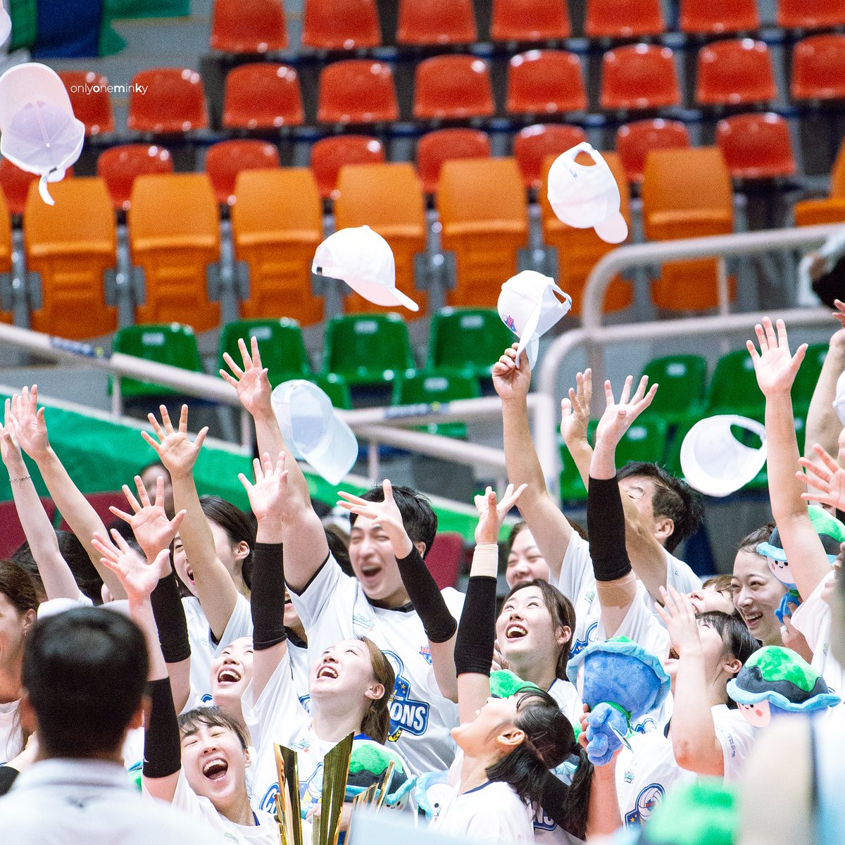 omk_no15's tweet image. 화성 IBK 기업은행 알토스 배구단
2025 여수 코보컵 우 승 !