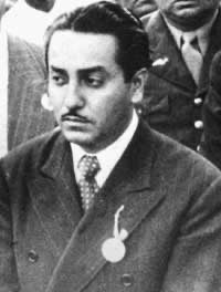 En el natalicio de Leonardo Ruiz Pineda, rendimos homenaje a un hombre íntegro, mártir de la democracia y símbolo de la lucha contra la dictadura. Su ejemplo de firmeza y entrega por la libertad sigue iluminando el camino de los venezolanos hacia una patria justa y democrática.