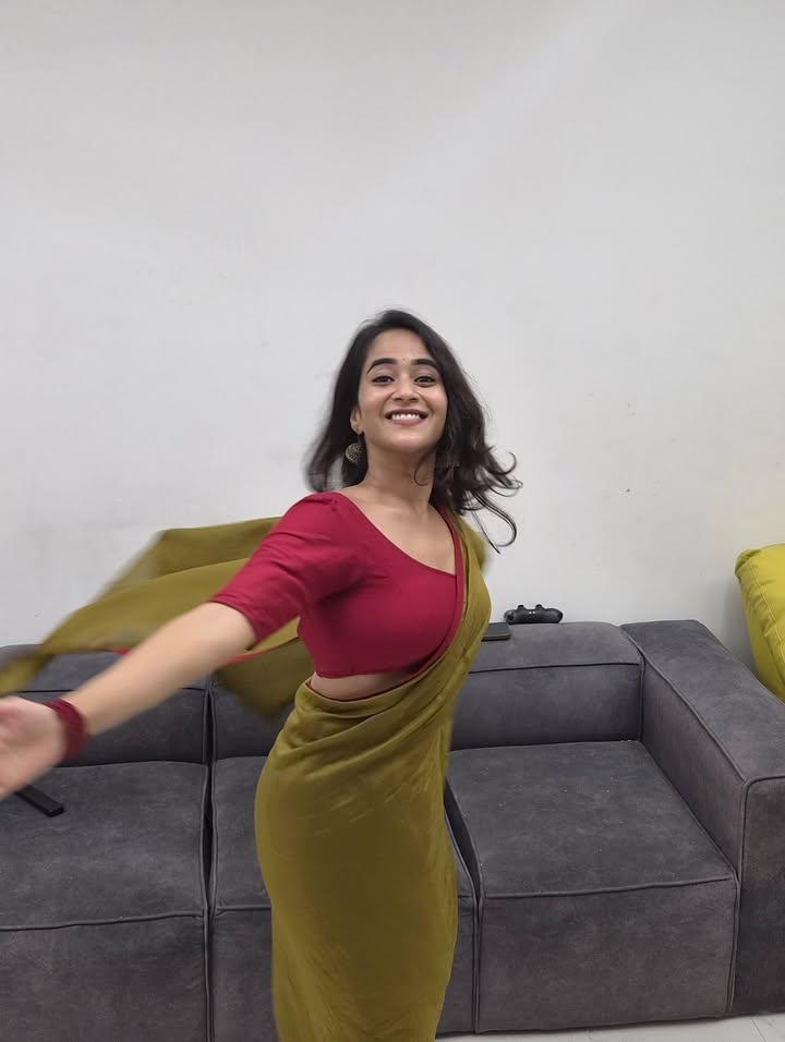 G18s-M5bsAAMi7Q?format=jpg&name=medium