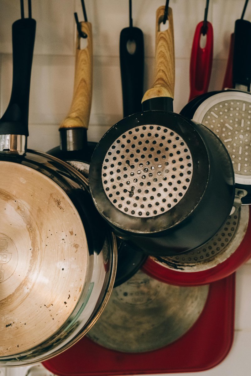 Kitchenandevery's tweet image. 🌟 Every great meal starts with the right tools. Discover the essentials that make your kitchen shine.
#KitchenAndEverything #KitchenLove #CookwareEssentials #KitchenSupplies #KitchenGoals #CookingVibes #KitchenInspiration #KitchenGear #FoodPrep #CookingLife