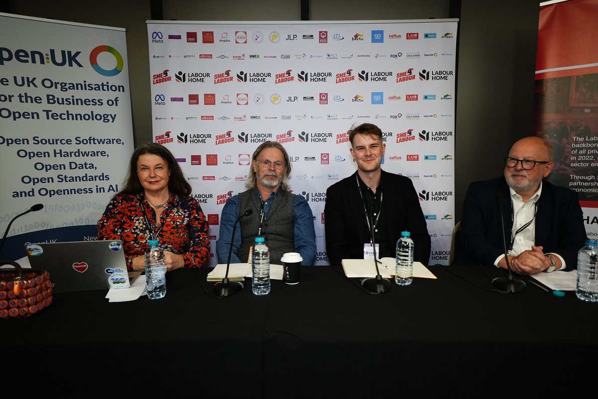 SME4LABOUR's tweet image. 🌍 Sovereignty versus Resilience in our Digital Infrastructure

At #LabConf25, SME4Labour &amp;amp; @openuk_uk  brought together experts to explore how we balance control, security, and cooperation in today’s interconnected digital world.

A big thank you to our speakers for an engaging…