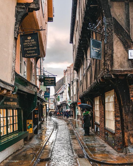 York, England 🏴󠁧󠁢󠁥󠁮󠁧󠁿

How did UK leaders look at this and think "yeah we need millions of third world migrants to make it better"?