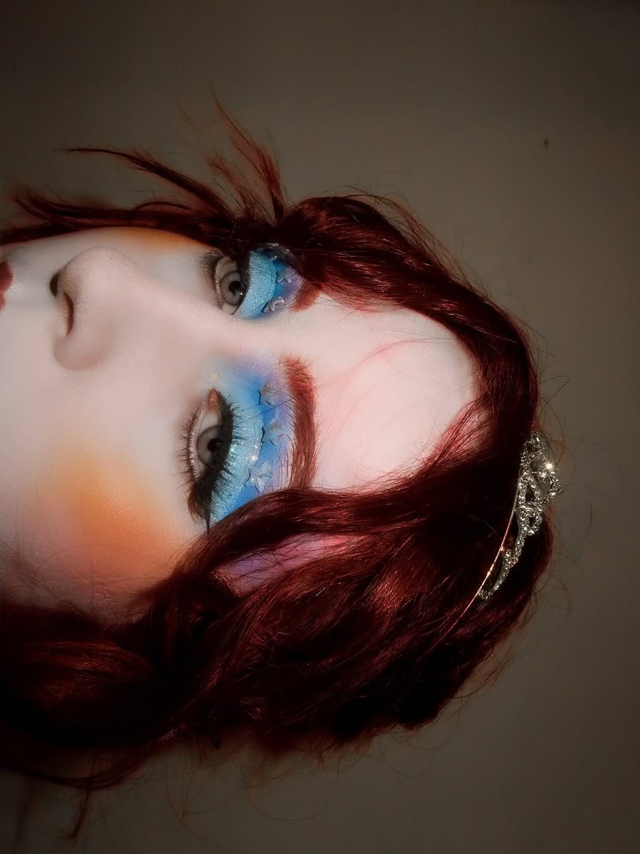 ColourPopCo's tweet image. She&apos;s a cover girl. 🌟🤩 @peachyren_ uses our Blue Moon palette for this midwest princess-inspired look. 🤠