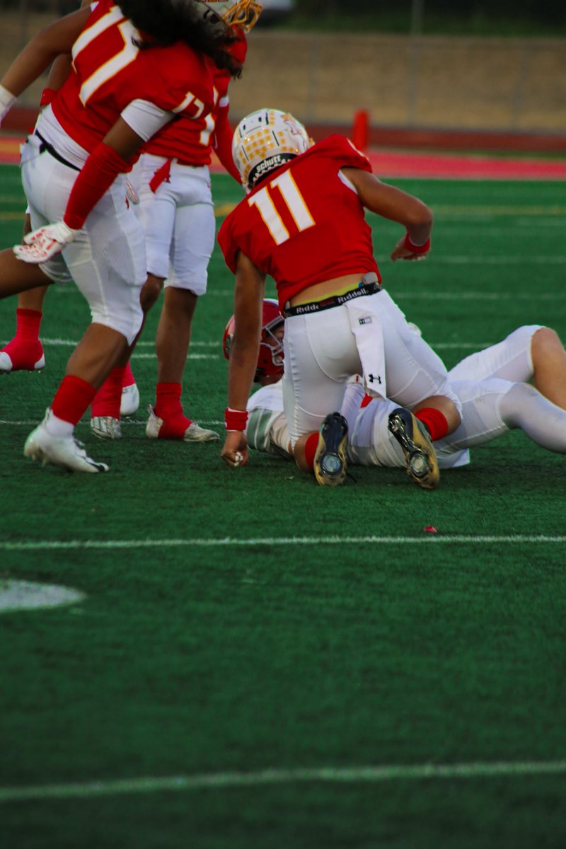 Week 4 film vs central Kitsap
- 5 tackles 
- 3 tfl
- 3 sacks 
- 15 ydl
- 1 hurrie
<a href="/JordanJ_/">Jordan Johnson</a> 
<a href="/SunilSportsNews/">Sports News By Sunil Sunder Raj</a> 
<a href="/ttherzog/">Coach Trent Herzog</a> 
<a href="/K12Elite/">Keith Smith</a> 
<a href="/NickFarman55/">Nick Farman M.S.</a> 
<a href="/damehova9/">Damon Simmons</a> 

hudl.com/v/2Spav6