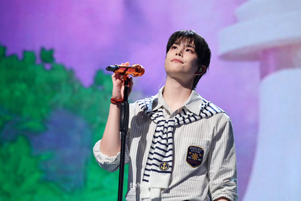 250927 ZOONIZINI FANPARTY - 밤공

2회차가 더 예쁘다 주니🥰🧡

#김명준 #MJ  #주니지니 #ZOONIZINI 
#아스트로 #ASTRO @offCLASTRO