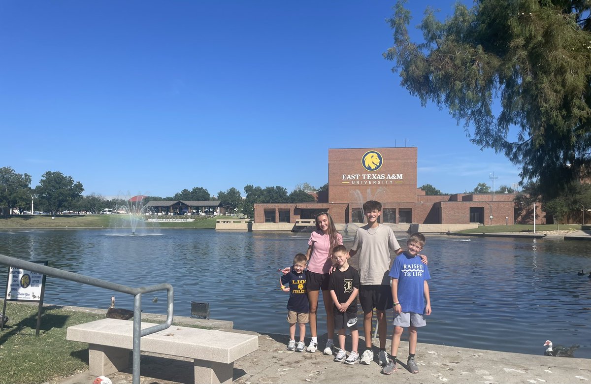 Family + Football + East Texas A&amp;M pride…Nothing better than a Saturday with my crew cheering on the Lions!
#ETAMU
