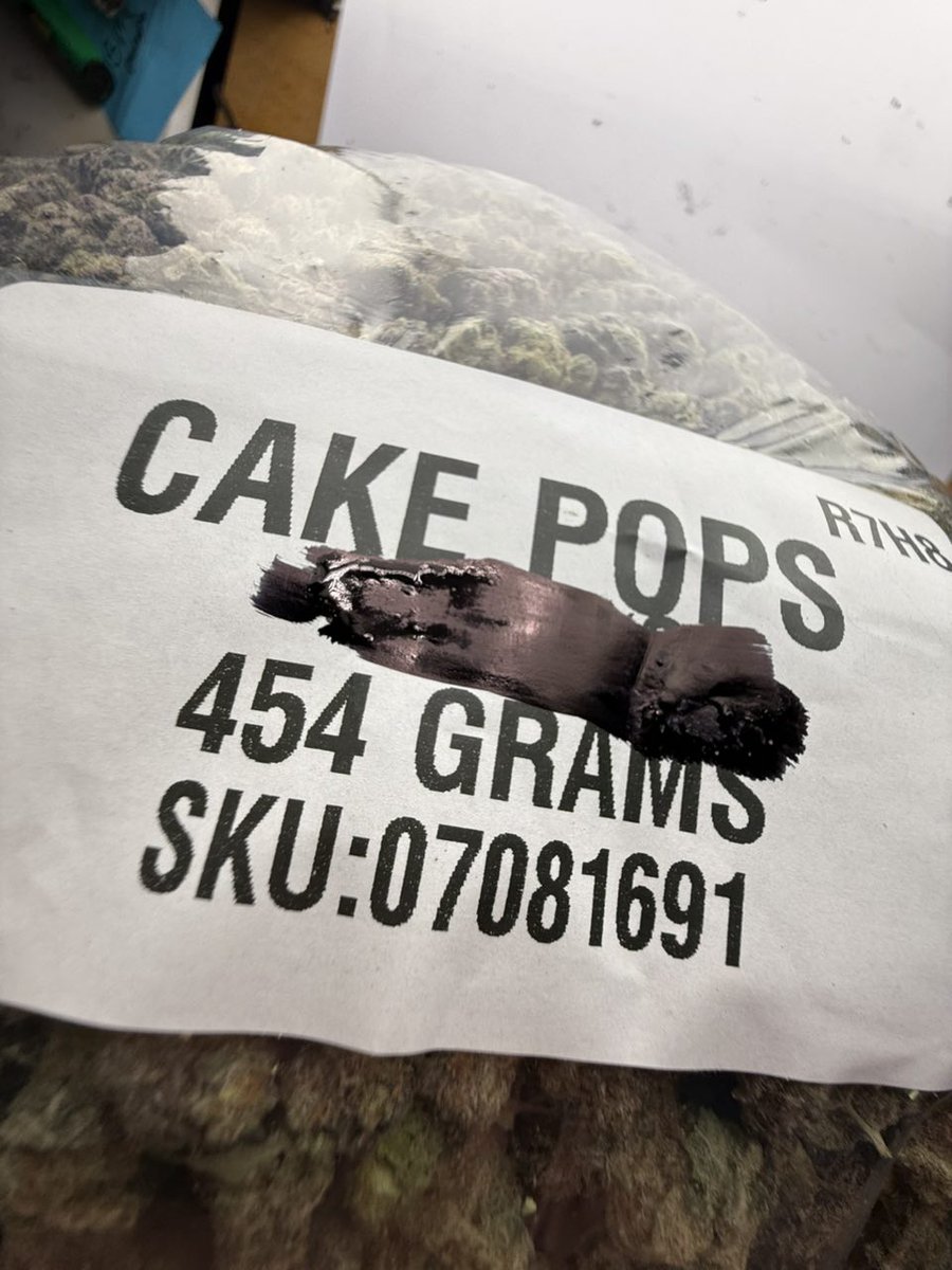 Smacking420's tweet image. Blue dream 
License indoor bigs ⛽️
Crazy Real deal blue dream nose 👃 

600