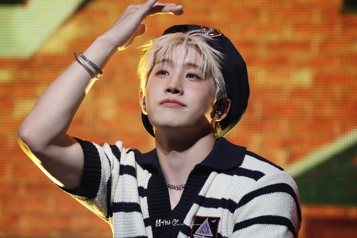 250927 ZOONIZINI FANPARTY - 밤공

아구 예쁘다 우리 지니💚💚

#진진 #JINJIN #주니지니 #ZOONIZINI 
#아스트로 #ASTRO @offCLASTRO