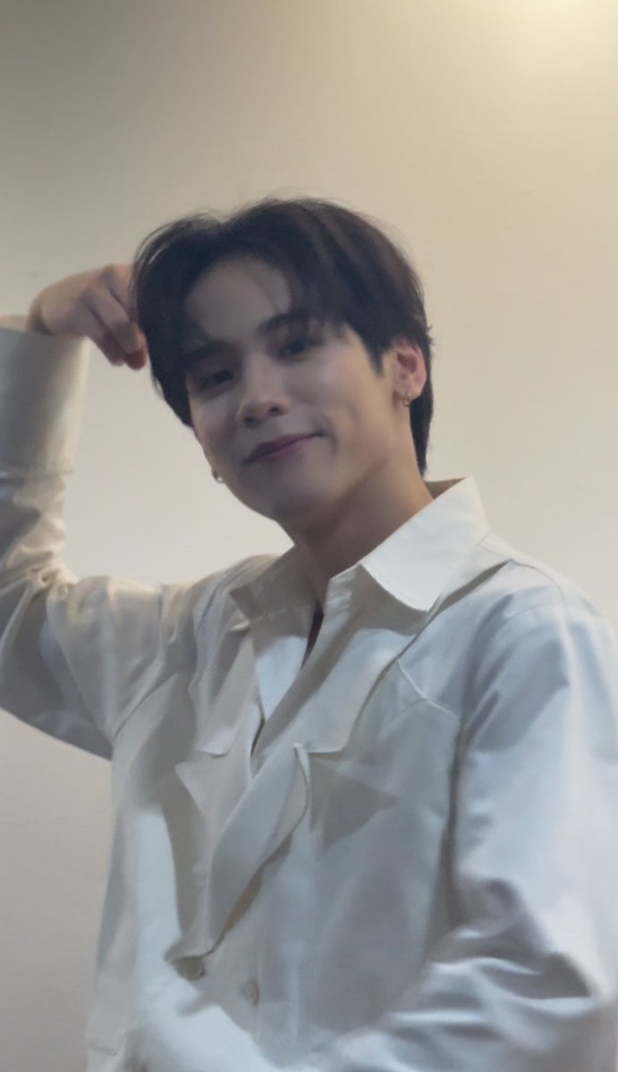 wipassaneepv's tweet image. — Happy Birthday @javabh28 🩷
ขอให้แกถูกค้นพบอีกเยอะๆ ขอให้ซีรีย์เรื่องใหม่ดังเปรี้ยงๆมีแต่คนรักคนรุ้จักเพิ่มขึ้น อยู่ตรงนี้ไม่ได้หายไปไหนน่าคนเก่ง วันเกิดปีนี้อดเจอกันเลยไม่ต้องคิดว่ามีคนรักแกน้อยลงหรอกนะ ชั้นยังอยู่ตรงนี้เสมอ 🥹🫂💘
#Java20thChapter 🎂
ꗯ꙼̈ 𓂂 @javabh28…