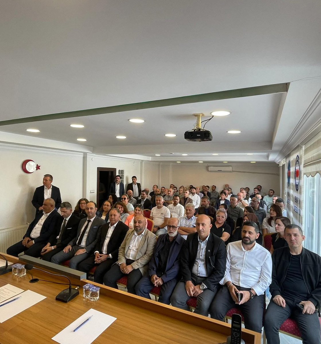 Murat__MENGEN's tweet photo. Birlik Haber Sen Sakarya 2 No'lu Şubemizin 2.Olağan Genel Kurulu' nda Divan Başkanı olarak görev yaptık. Güven tazeleyerek yeniden seçilen Sn. Arif ALPASLAN Başkanımızın şahsında şeçilmiş olan tüm arkadaşlarımızı tebrik ediyor, başarılar diliyorum.

@_aliyalcin_                    @_omerbudak_
@BirlikHaberSen          @arifalparslan