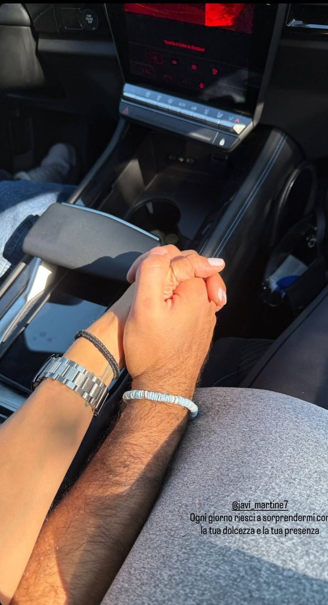 Ma non potete farmi piangere ogni volta 🥹🥹 io ho una certa reputazione da difendere... Come siete belli 🤍✨ Helena sei una cucciola dolcissima e il tuo 🐻 pure..siete miele ✨ #helevier