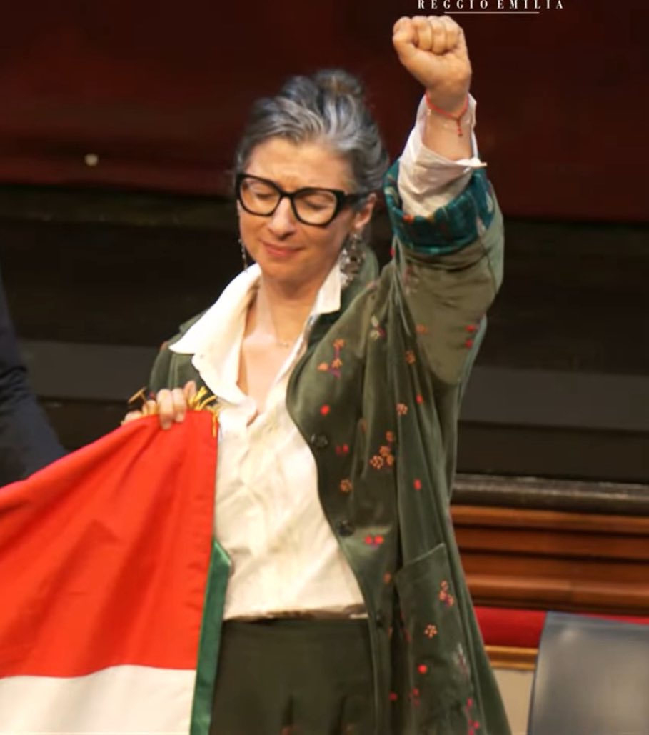 malgradotutto's tweet photo. #FrancescaAlbanese: 
“Il genocidio a Gaza non può essere fermato senza smantellare l’economia globale che lo sostiene. Le aziende e i loro dirigenti devono essere chiamati a rispondere. La giustizia non può essere selettiva.” https://t.co/wEwvh3KgTB