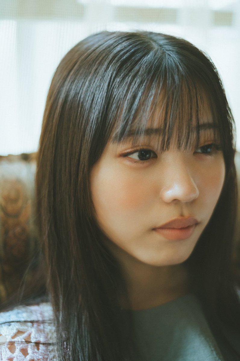 金澤亜美 019632418954e6674f1bbab632644d