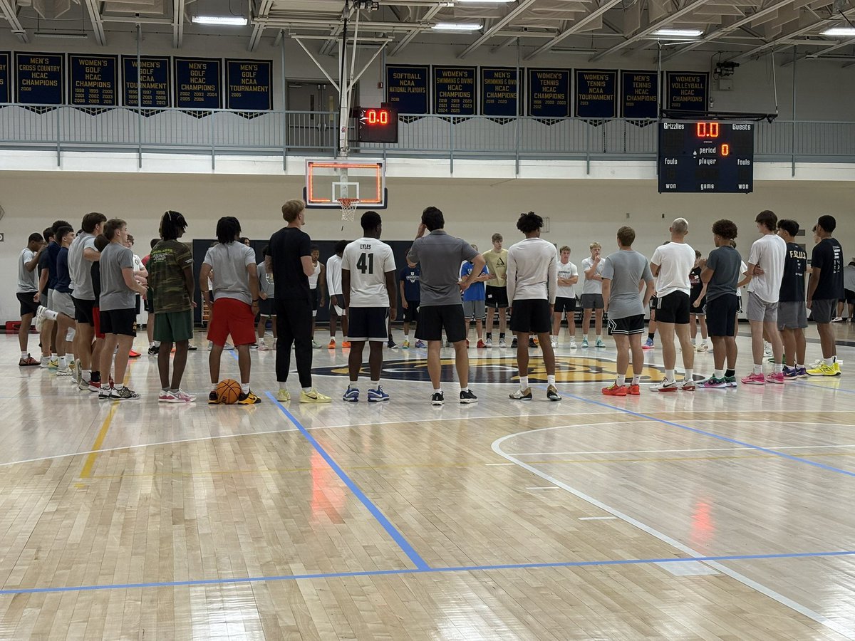 Franklin College Basketball ID Camp Sunday Session getting underway 
<a href="/PrepHoopsIN/">Prep Hoops Indiana</a> 
<a href="/FCGrizHoops/">Franklin College MBB</a> 
#FCGrizIDCamp