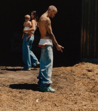 PurposeWolves_'s tweet image. Ver meus ídolos tão bem e nas suas melhores fases é tudo:

O filho do JB nasceu e é menino Jack Blues Bieber , nasceu no dia 22/08/2024 as 16:32 

Selena casou com Benny no dia 27/09/2025 🩷🩷🩷🩷🩷