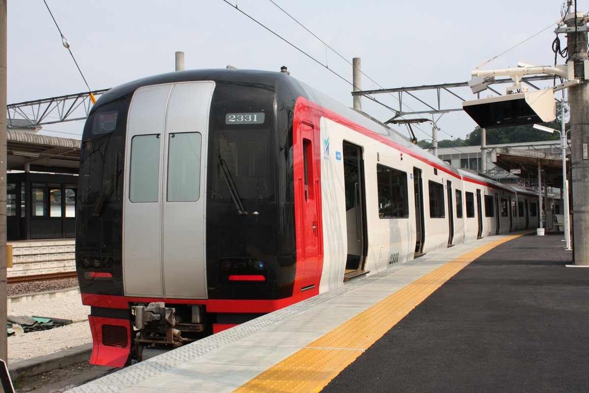 ダイレクト23系ブラウン2個 撥水性／接触冷感】ストレッチライトタイプライター コンパクト