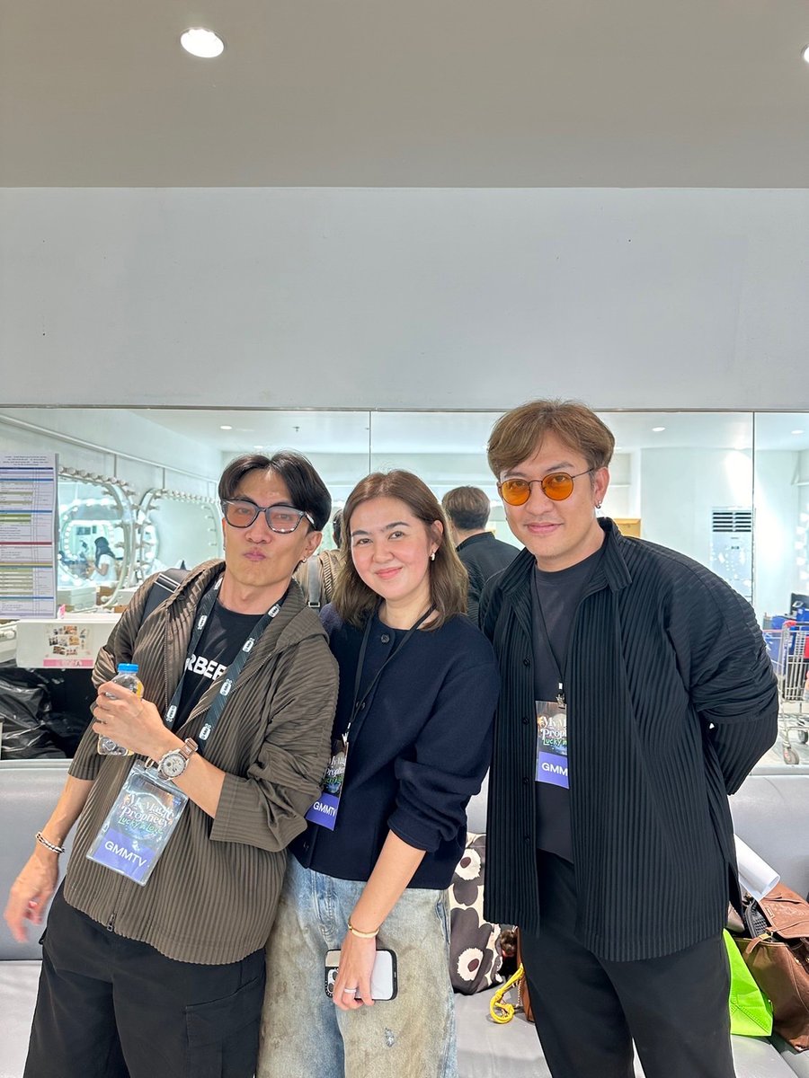 ขอบคุณพี่ฐา เพื่อนออ๊ฟ&amp;gmmtv ขอบคุณพี่จ๋า&amp;maker team ที่ร่วมกันทำให้ทำนายทายทัพ เกิดขึ้นมากๆนะครับ #MyMagicProprecyFinalEP